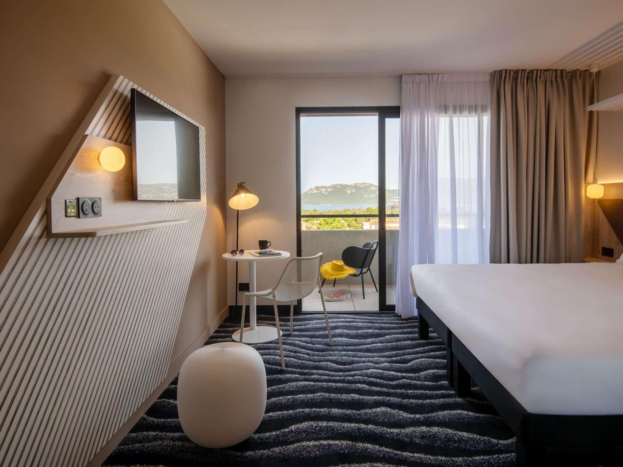 Ibis Styles Porto Vecchio Hotel Exterior photo